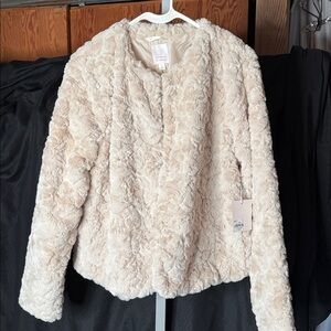 Lauren Conrad Faux Fur Coat Jacket NWT Size Large Ivory Cream Plush Soft